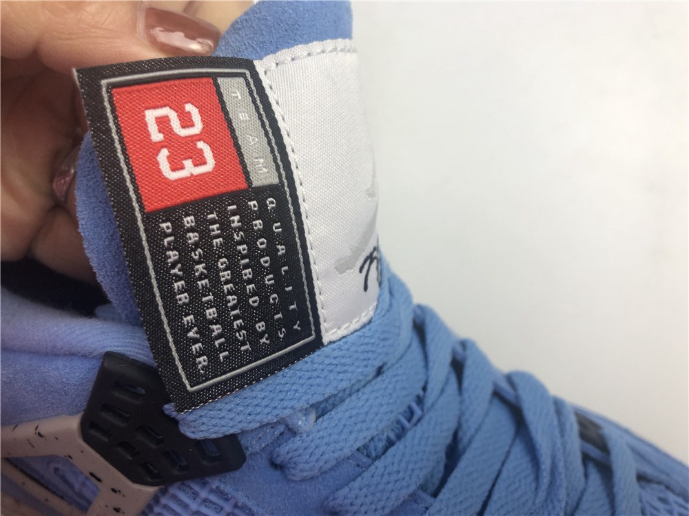 Jordan 4 Retro University Blue CT8527-400